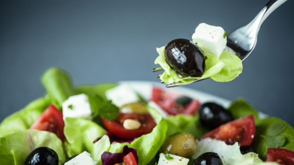 Ny grekisk studie: Medelhavsdiet halverar risk för hjärtsjukdom